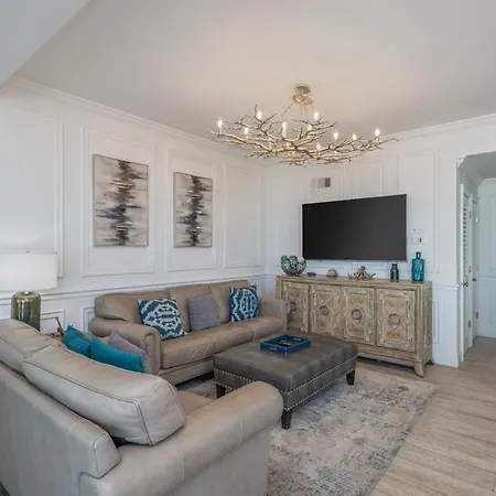 1125 Shoreline Towers Penthouse 3Bd Free Beach Set Garage Space